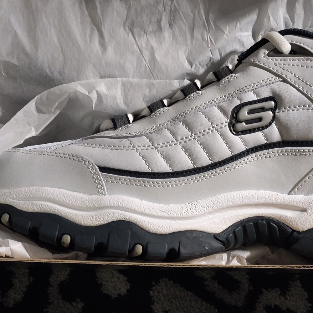 Skechers size 13 energy after burn